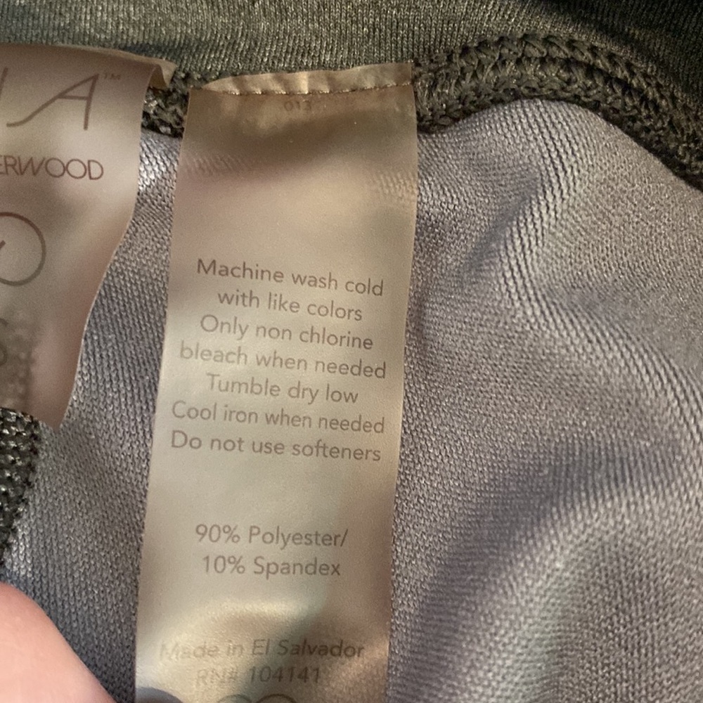 Calia by Carrie Underwood leggings. Size XS. Dark gray. Zip pocket on back - Picture 12 of 12